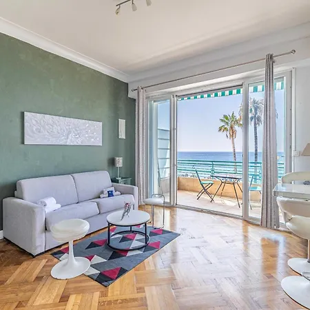 Charming A C 2p By The Seafront -